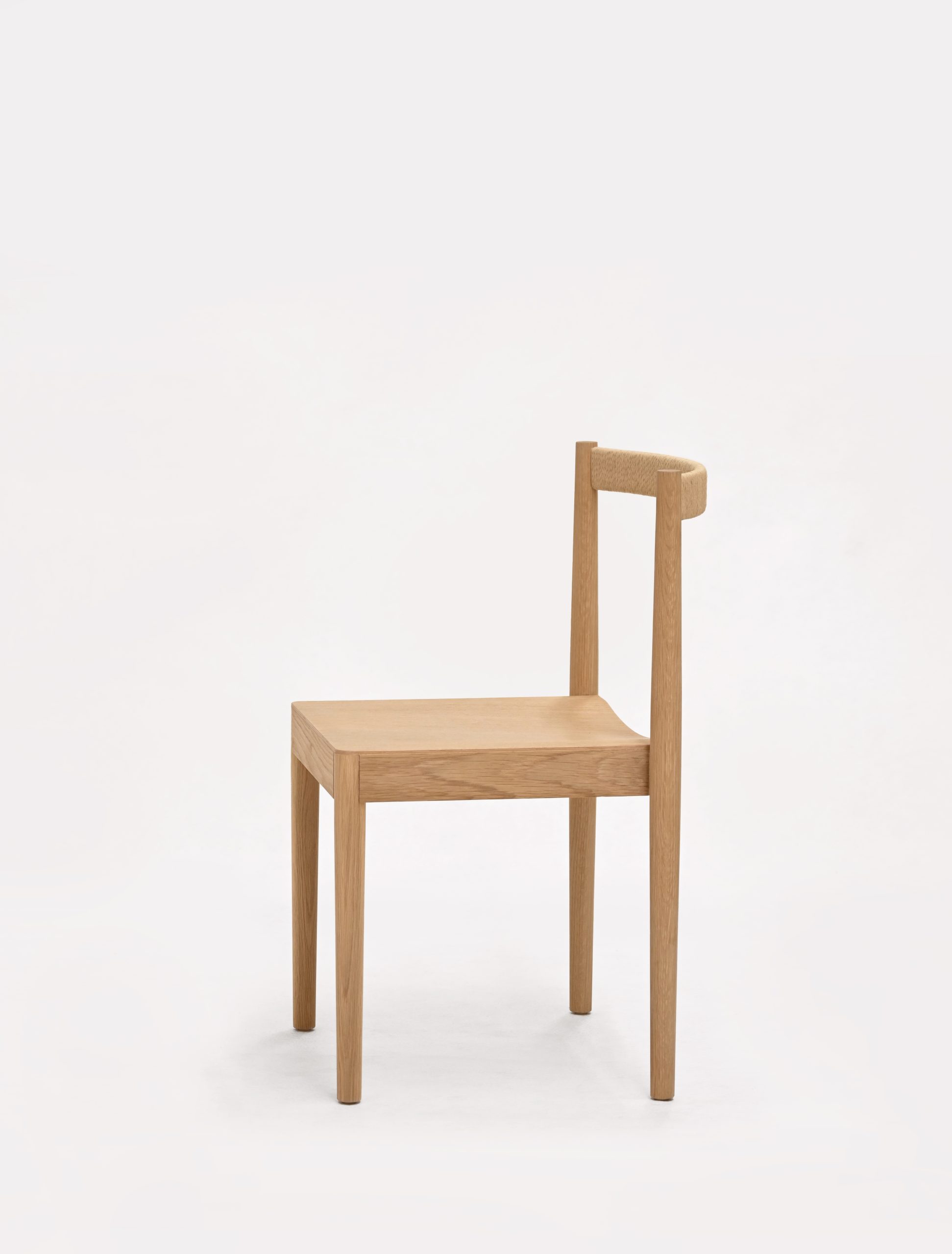 STACKING CHAIR